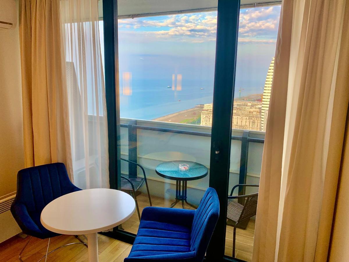 Batumi Apartments A&E Экстерьер фото