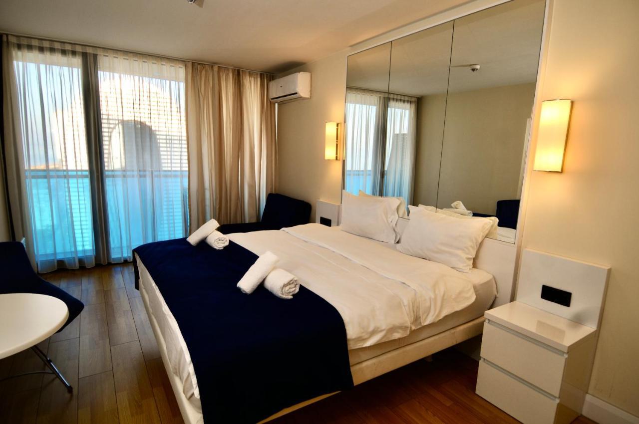 Batumi Apartments A&E Экстерьер фото
