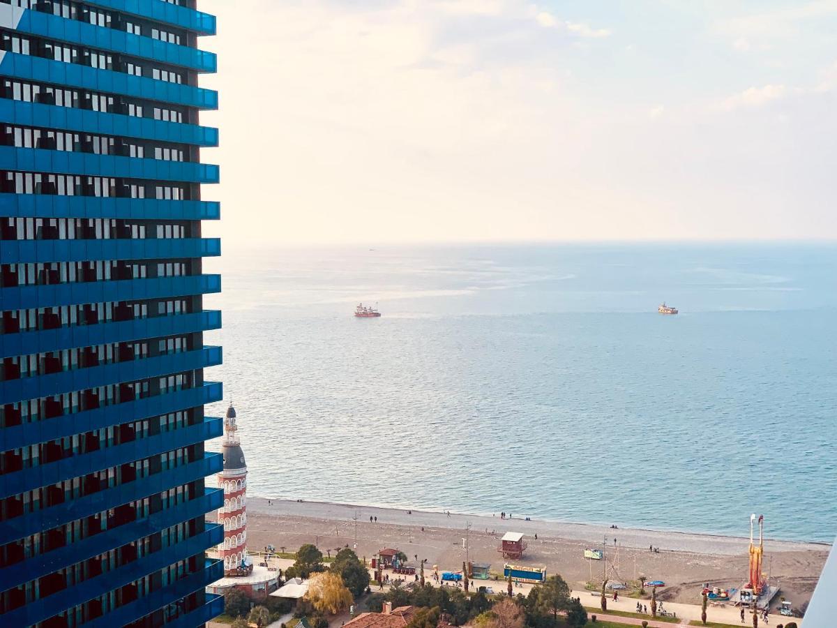 Batumi Apartments A&E Экстерьер фото