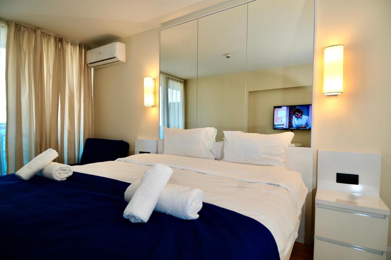 Batumi Apartments A&E Экстерьер фото