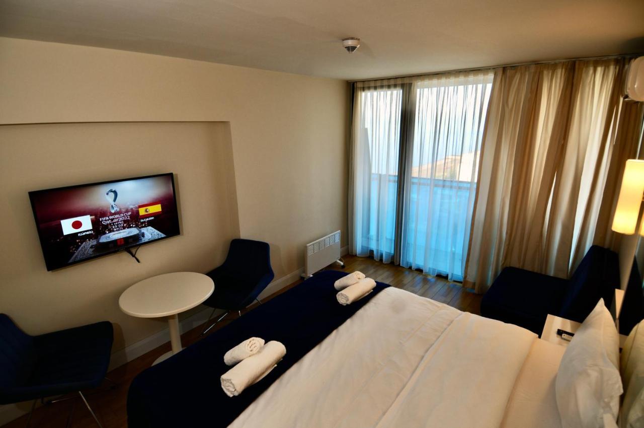 Batumi Apartments A&E Экстерьер фото